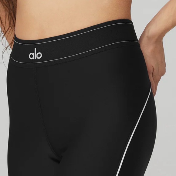 ALO Yoga Airlift High-Waist Suit Up Legging - Picture 5 of 7